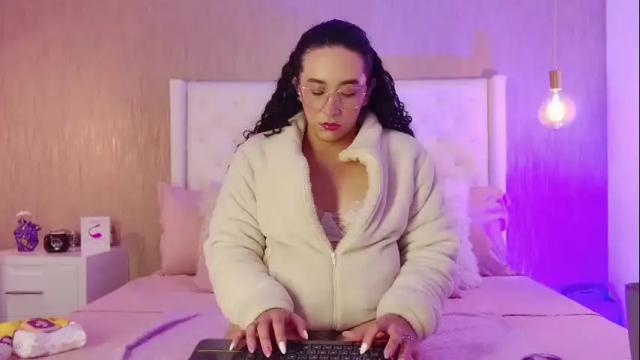 Image 6 of alehia_parker Stream on Chaturbate on 1 month ago