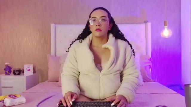Image 8 of alehia_parker Stream on Chaturbate on 1 month ago