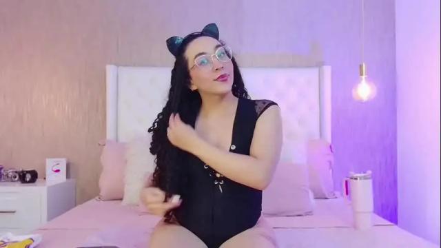 Image 6 of alehia_parker Stream on Chaturbate on 1 month ago