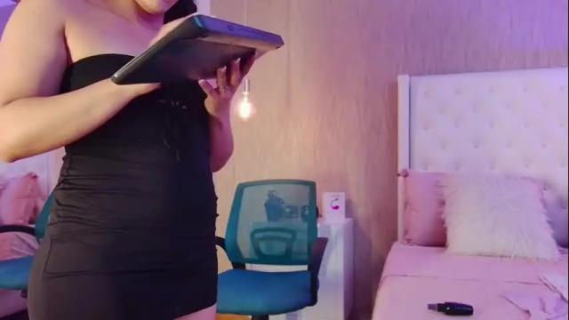 Image 8 of alehia_parker Stream on Chaturbate on 1 month ago