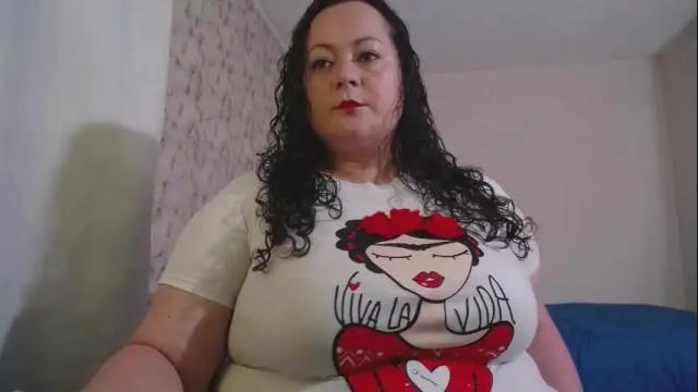 Image 2 of aleia_taylor Stream on Chaturbate on 17 days ago