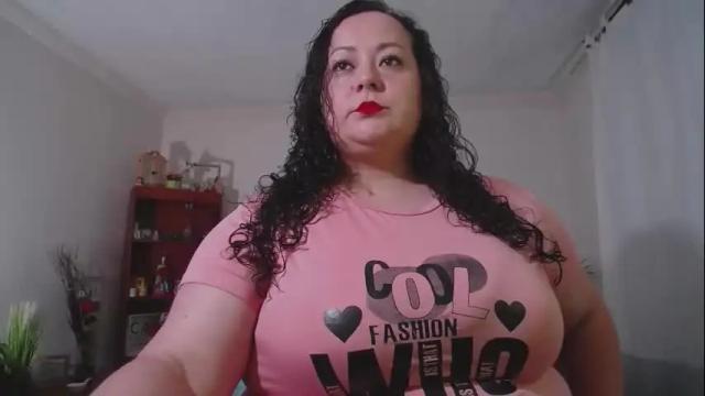 Image 2 of aleia_taylor Stream on Chaturbate on 6 days ago