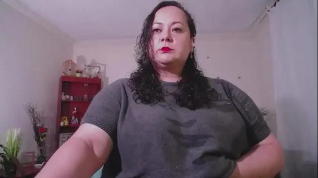 Image 2 of aleia_taylor Stream on Chaturbate on 5 days ago