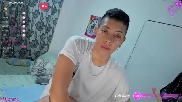 Image 12 of aleja1214 Stream on Chaturbate on 13 months ago