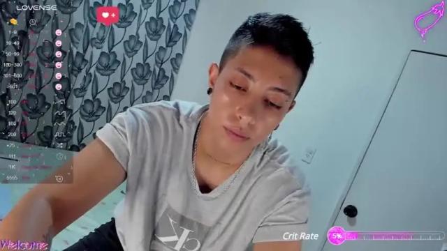 Image 4 of aleja1214 Stream on Chaturbate on 13 months ago