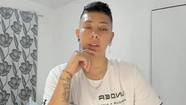 Image 2 of aleja1214 Stream on Chaturbate on 13 months ago