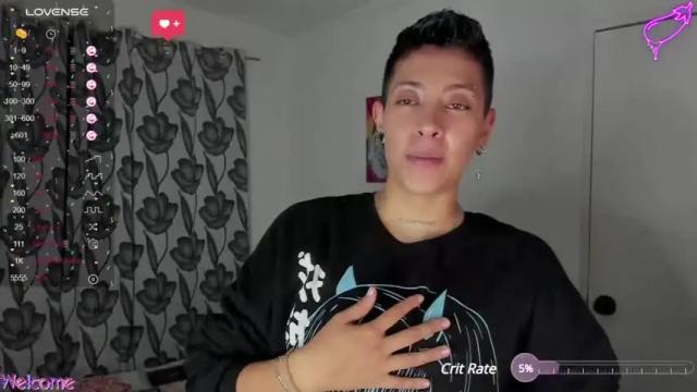Image 7 of aleja1214 Stream on Chaturbate on 13 months ago