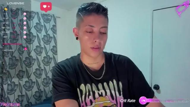 Image 8 of aleja1214 Stream on Chaturbate on 13 months ago