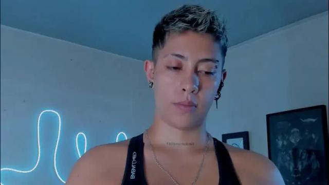 Image 4 of aleja1214 Stream on Chaturbate on 21 days ago