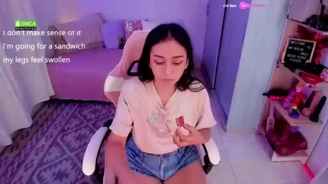 Image 11 of aleja24evans Stream on Chaturbate on 17 months ago