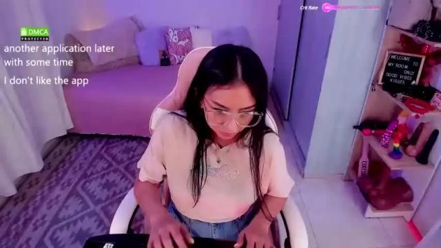Image 8 of aleja24evans Stream on Chaturbate on 17 months ago