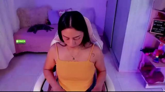 Image 4 of aleja24evans Stream on Chaturbate on 17 months ago
