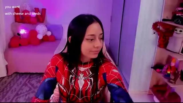 Image 11 of aleja24evans Stream on Chaturbate on 16 months ago