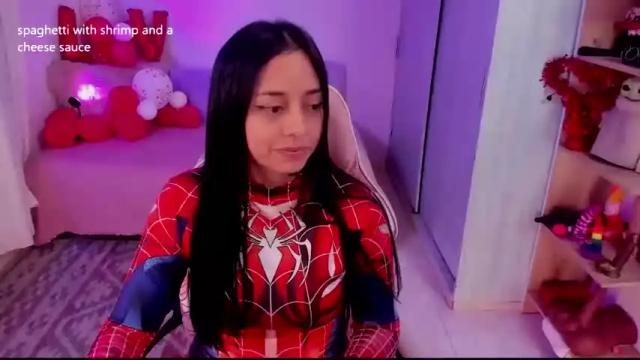 Image 4 of aleja24evans Stream on Chaturbate on 16 months ago