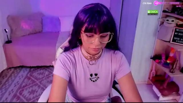 Image 3 of aleja24evans Stream on Chaturbate on 15 months ago
