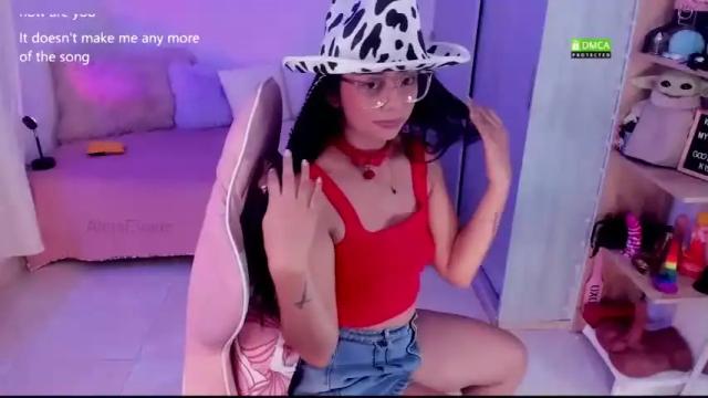 Image 11 of aleja24evans Stream on Chaturbate on 14 months ago