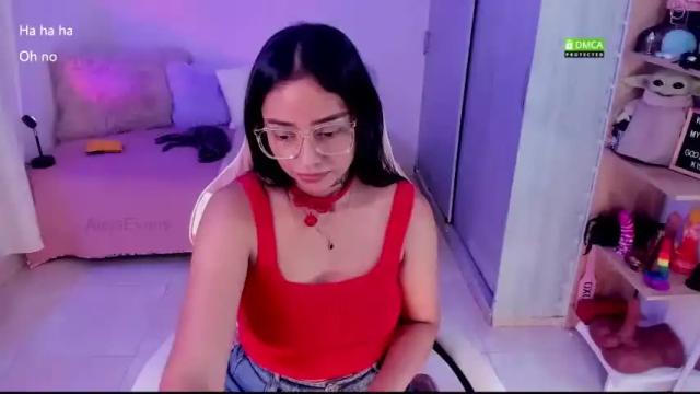 Image 2 of aleja24evans Stream on Chaturbate on 14 months ago