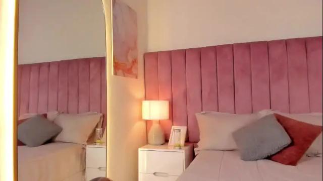Image 12 of aleja_arango Stream on Chaturbate on 9 days ago