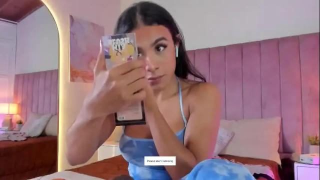Image 3 of aleja_arango Stream on Chaturbate on 1 month ago