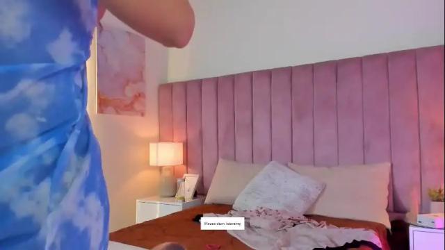 Image 4 of aleja_arango Stream on Chaturbate on 1 month ago