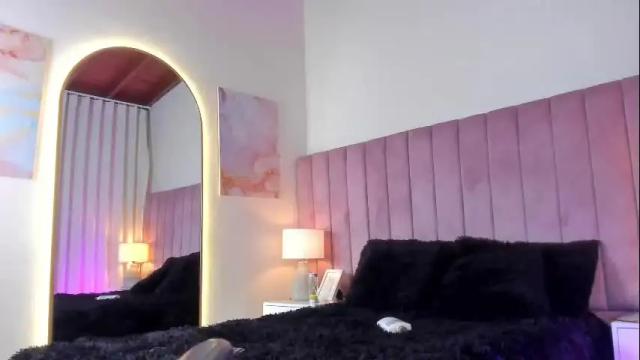 Image 2 of aleja_arango Stream on Chaturbate on 1 month ago