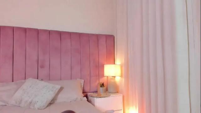 Image 11 of aleja_arango Stream on Chaturbate on 19 days ago