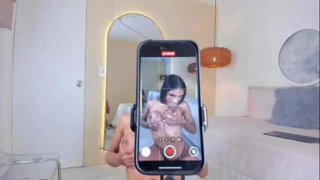 Image 7 of aleja_arango Stream on Chaturbate on 13 days ago