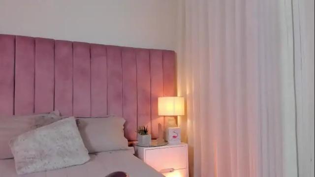 Image 6 of aleja_arango Stream on Chaturbate on 2 months ago