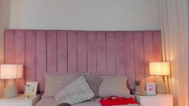 Image 7 of aleja_arango Stream on Chaturbate on 2 months ago