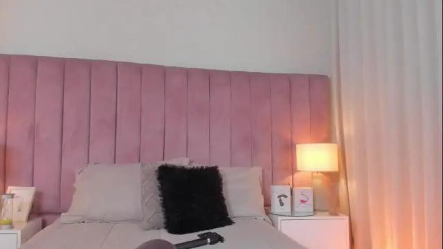 Thumbnail 3, aleja_arango's Stream at Chaturbate, 1 month ago