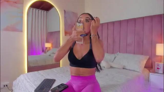 Thumbnail 1, aleja_arango's Stream at Chaturbate, 27 days ago