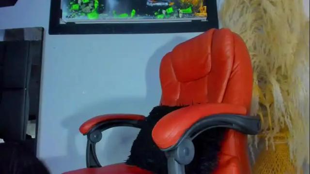 Image 3 of aleja_rogers996 Stream on Chaturbate on 1 month ago