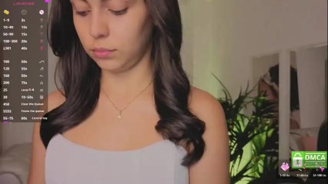 Image 2 of alejaa___ Stream on Chaturbate on 27 days ago