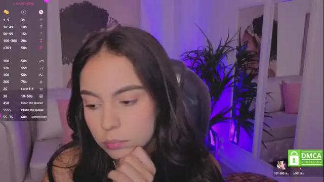 Image 3 of alejaa___ Stream on Chaturbate on 9 days ago