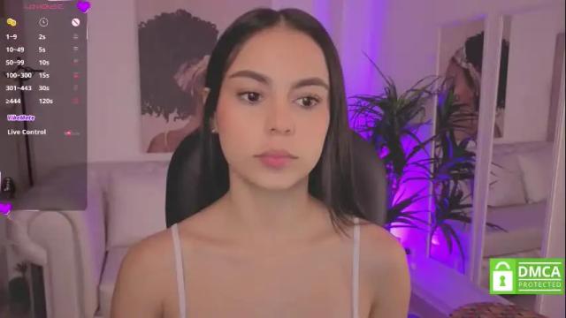 Image 7 of alejaa___ Stream on Chaturbate on 2 months ago