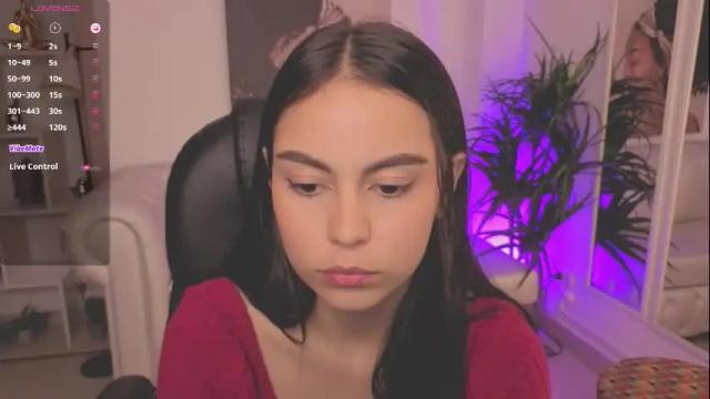 Image 8 of alejaa___ Stream on Chaturbate on 28 days ago