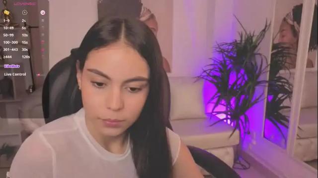 Image 12 of alejaa___ Stream on Chaturbate on 27 days ago