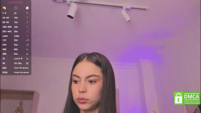 Image 3 of alejaa___ Stream on Chaturbate on 15 hours ago