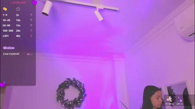 Image 3 of alejaa___ Stream on Chaturbate on 23 days ago