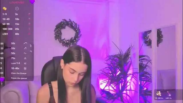 Image 8 of alejaa___ Stream on Chaturbate on 23 days ago