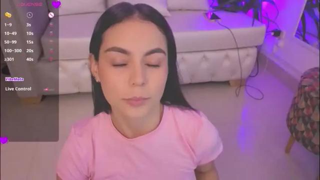 Image 12 of alejaa___ Stream on Chaturbate on 11 days ago