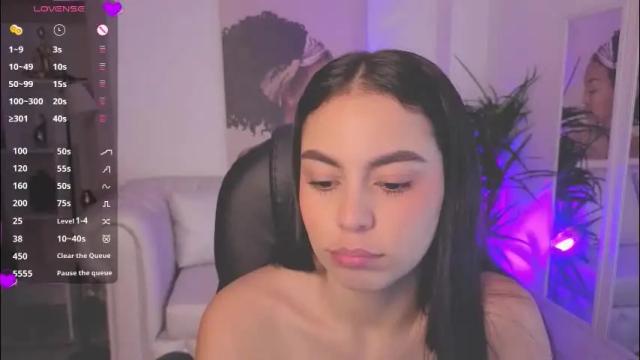 Image 12 of alejaa___ Stream on Chaturbate on 7 days ago