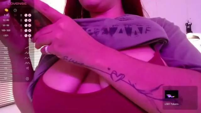 Image 4 of alejaandra_flower Stream on Chaturbate on 19 months ago