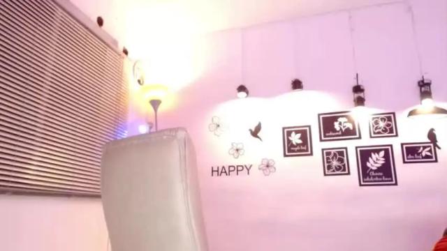 Image 11 of alejaandra_flower Stream on Chaturbate on 16 months ago