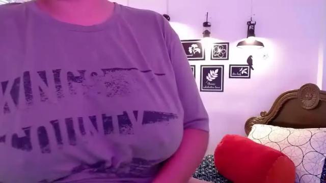 Image 3 of alejaandra_flower Stream on Chaturbate on 16 months ago