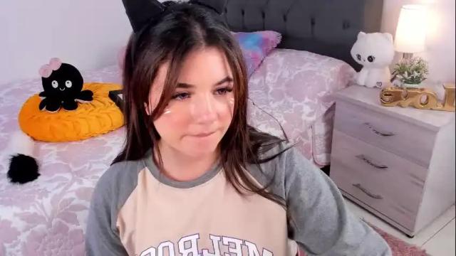 Image 11 of alejabalvuena Stream on Chaturbate on 1 month ago