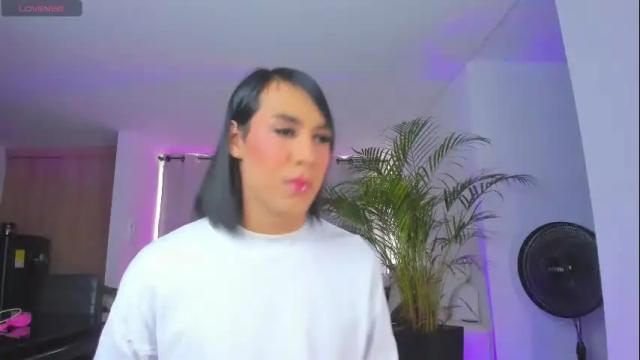 Image 3 of alejaevangeline Stream on Chaturbate on 15 days ago