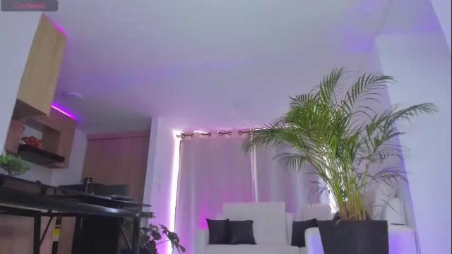 Image 7 of alejaevangeline Stream on Chaturbate on 12 days ago