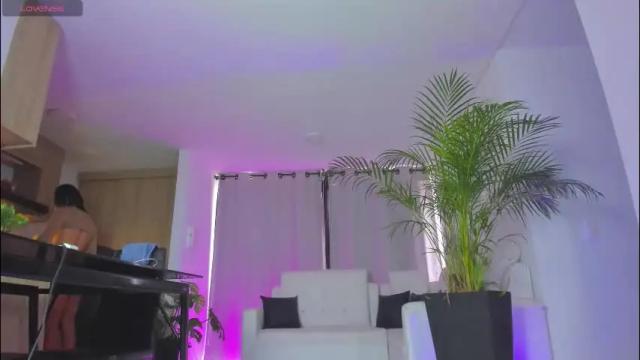 Image 8 of alejaevangeline Stream on Chaturbate on 1 month ago