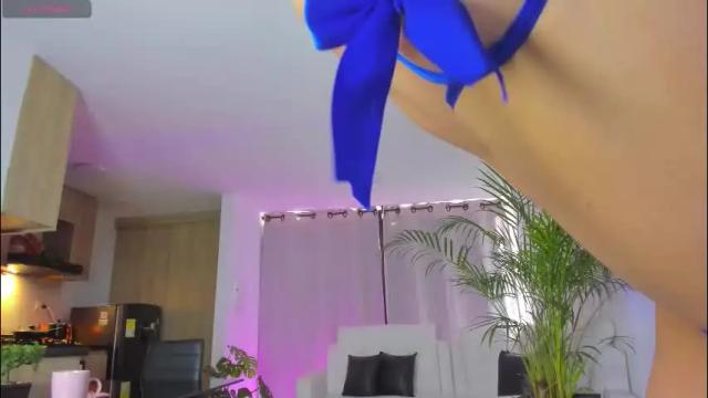 Image 3 of alejaevangeline Stream on Chaturbate on 1 month ago